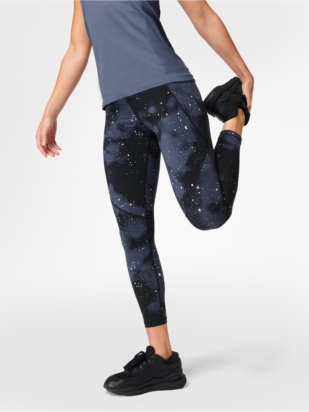 Sweaty Betty Power 7/8 Workout Leggings
S Black Ditsy Star Print EUC